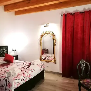 Casa Busari ** Palermo